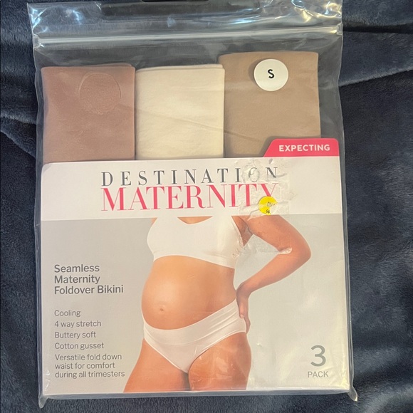 Destination Maternity Seamless Fold Over Bikini, Size Small, new in package - Picture 1 of 2